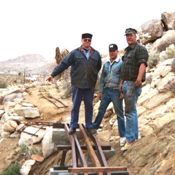 erectingcrew